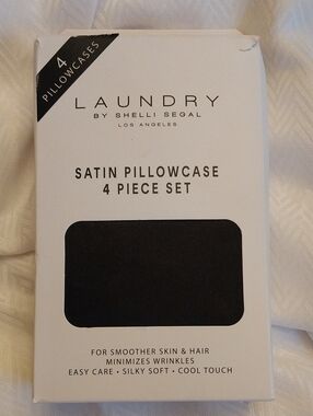 Stain Pillowcases Black 4 Piece Set Laundry By Shelli Segal NEW